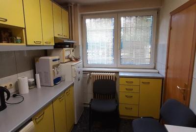 Apartament 3 cam sau spatiu comercial  stradal Sos Stefan cel Mare sector 2 - 5