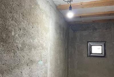 Casa solida, 4 dormitoare, 3 bai, 280 mp construiți, teren 1100 mp – Stupin - 13