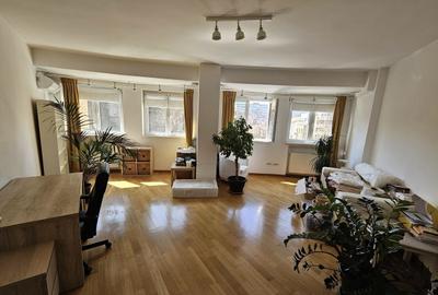 Apartament cu 3 camere circular, mobilat în Cișmigiu