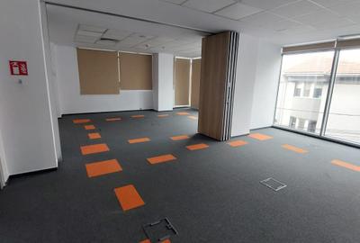 Birou, 193 mp în Delfinariu