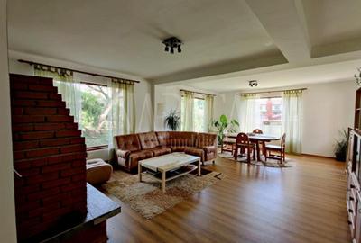 Casă cu 6 camere în Iris