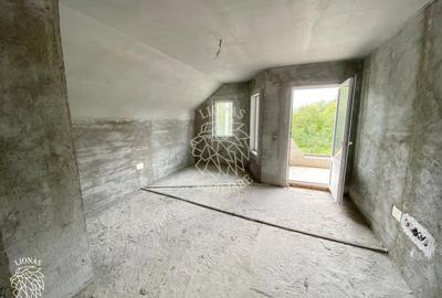 Casă individuală cu 4 camere în Nepos