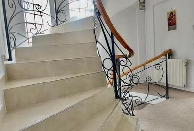 Vila 7camere/(348util,500teren,119ampr.)mp/5min.metrouAp.Patriei - 1