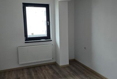 2 camere de vanzare  Focsani, central, bloc nou - 16
