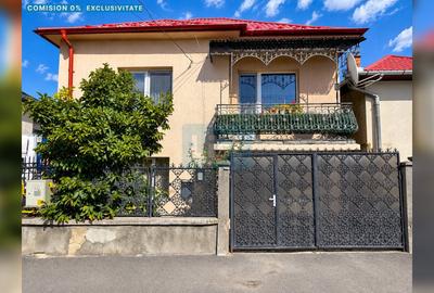 Casă individuală cu 5 camere în Baciu