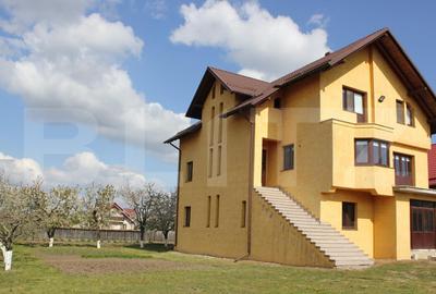 Casă individuală cu 10 camere în Burdujeni