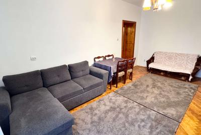 COPOU, langa Universitate, apartament 2 camere, spatios, decomandat, etaj 1 - 12
