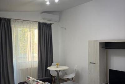 Apartament cu 2 camere semidecomandat, mobilat în Gorjului
