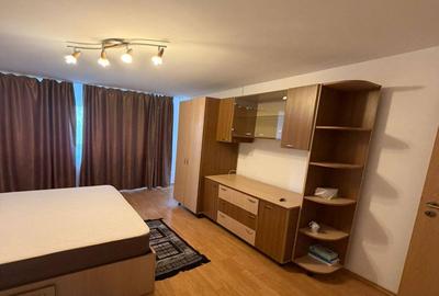 Apartament cu 2 camere decomandat, mobilat în Zorilor