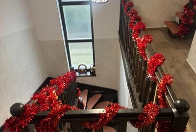 Vanzare casa mare si perfect intretinuta in orasul Gura Humorului - 13