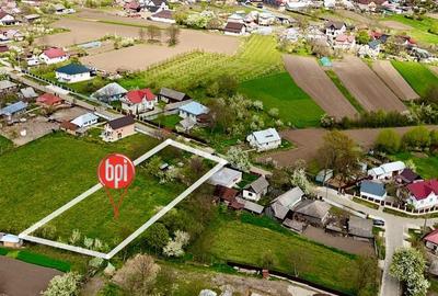 SE VINDE Teren construibil, cu utilitati, in Dumbravita, jud.Suceava - 1