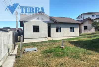 Casă Mioveni, 4 camere, teren 1.225 mp, toate utili - 2