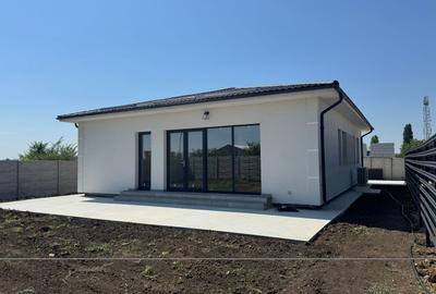 Casa parter Tunari 5 camere curte 400m2, 140m2, UTILITATI, zona buna - 1