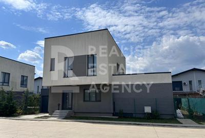 Casă individuală cu 4 camere în Tunari