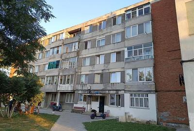 Apartament 3 camere in Moldova Noua - 9