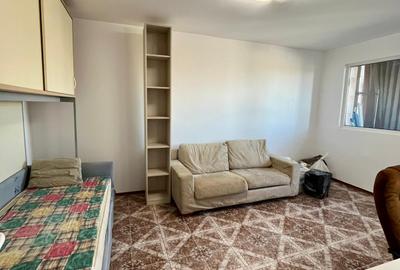 Apartament cu 2 camere decomandat în Casa de Cultură