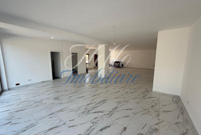 Spațiu comercial, de 135.00 mp, în Bulgaria