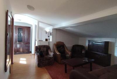 Apartament cu 4 camere în Parcul Carol