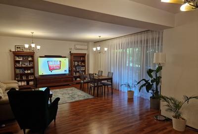 Apartament cu 3 camere în Ștefan cel Mare