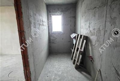 Casa individuala cu 4 camere si curte libera de 340 mp in Cisnadie - 13