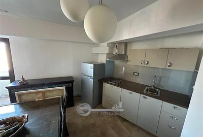Apartament cu 4 camere decomandat în Ultracentral