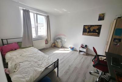Apartament cu 4 camere de vânzare în zona Maratei - 4