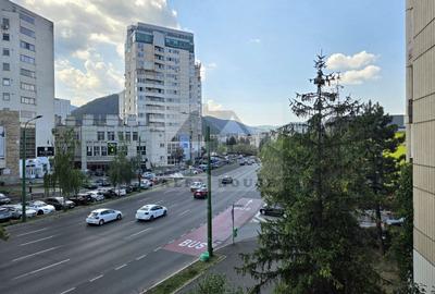 Apartament cu trei camere, Centrul Civic - Mesota - AFI Mall , etaj 2 - 1