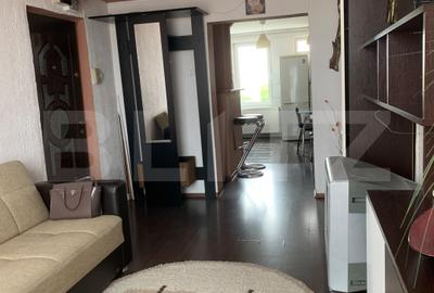 Apartament cu 3 camere decomandat, mobilat în Craiter
