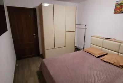 Apartament cu 3 camere decomandat în Dristor