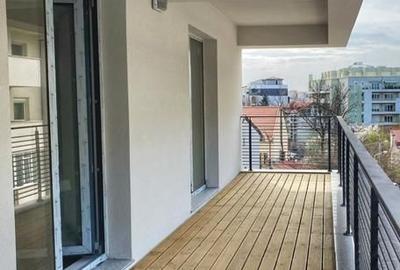 Apartament cu 3 camere decomandat în Herăstrău