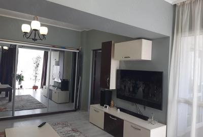 Apartament cu 2 camere semidecomandat, mobilat în Universitate