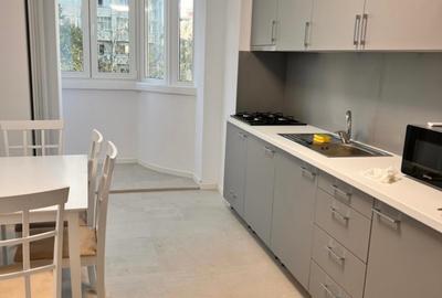 Apartament cu 3 camere în Decebal