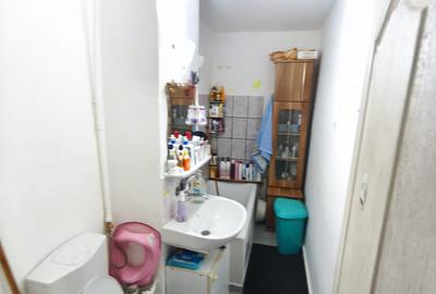 ROANDY-Garsoniera renovata,complet mobilata si utilata-9 Mai - 5