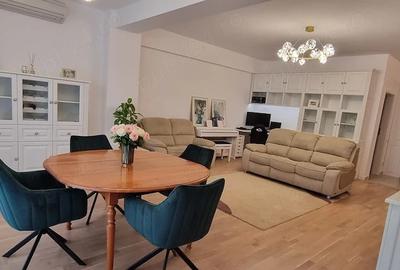 Apartament cu 4 camere decomandat, mobilat în Aviației