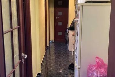 Apartament cu 4 camere semidecomandat, mobilat în Brâncoveanu