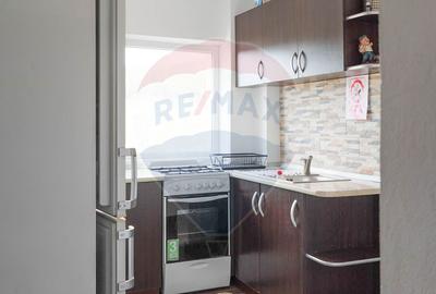Casă de vânzare zona Bratca, 5 camere, 12 375 teren - 4