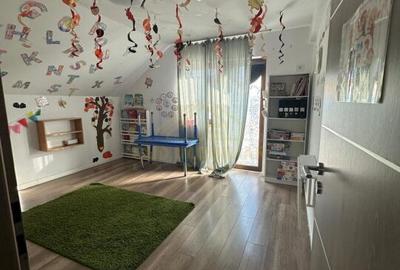 Casa Individuala P+1+M -7 camere , 300mp teren -Metrou Leonida - 20