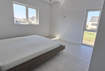 Duplex spatios cu garaj si pereti dublii - 14