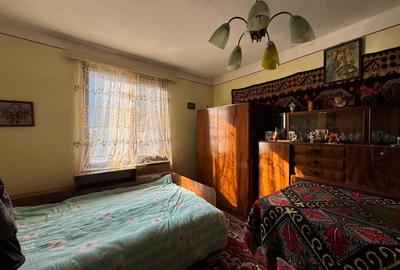 Comuna Bran, str. Pricipala, casa partial renovata, P + E, dependinte, foisor - 17