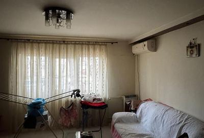 Apartament cu 3 camere , str. Bozieni - 36