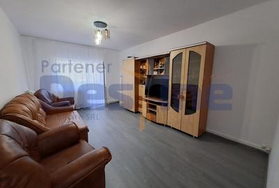 Apartament cu 3 camere decomandat, mobilat în Mircea cel Bătrân