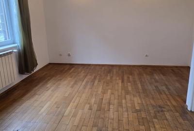 Parter + etajul 1 .Rezidential.Comercial sau birouri. - 4