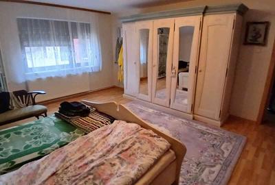 Casa cu 7 camere in zona rezidentiala - 9