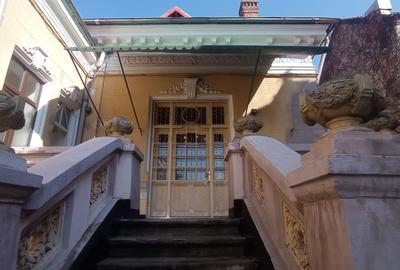 Corp casa deosebit, Serban Voda - Unirii- Biserica Sf Spiridon - 2