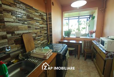 Aleea Carpati - 2 camere - decomandat - lift nou - 4