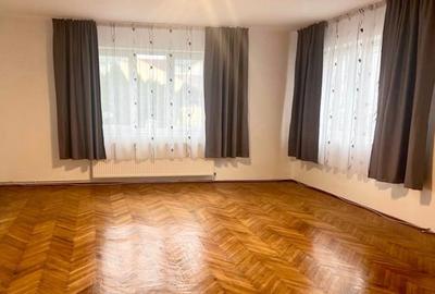 Apartament cu 3 camere decomandat în Ultracentral