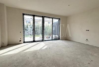 Casă cu 4 camere în Florești