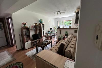 Apartament cu 2 camere, 42 mp, balcon, strada Edgar Quinet - 1
