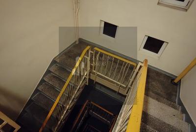 Garsoniera renovata Emil Racovita -Aparatorii Patriei -sector 4 - 7