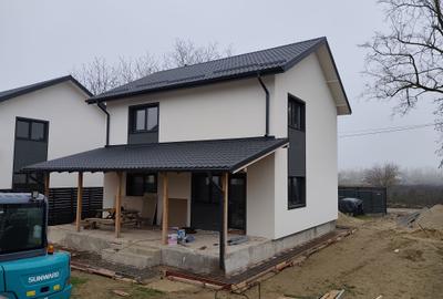 FARA COMISION case 4 camere 2 bai terasa P+1+pod canal apa gaz curent la cheie - 8